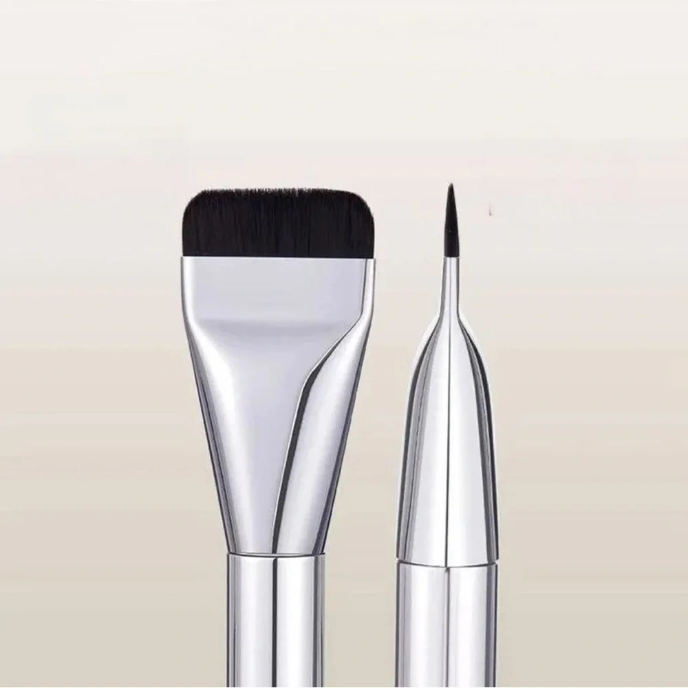 Flat-headed Cosmetic Brush For Foundation NWT